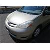 Image 8 : 2010 Toyota Sienna Minivan 161896 Miles VIN: 5TDKK4CC1AS327151  (Starts & Runs See Video)