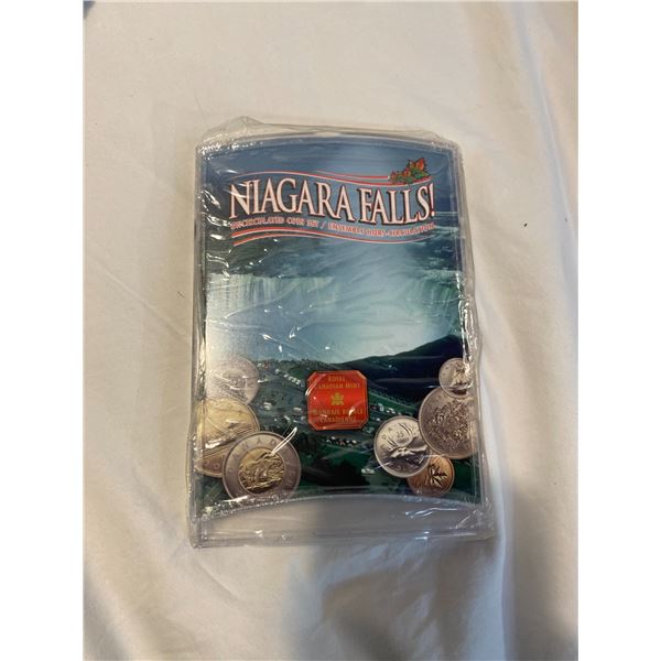 Niagara Falls 2000 uncirculated coin set