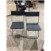 Image 1 : Folding chairs