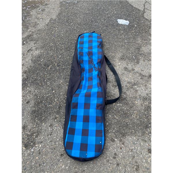 Dakine snowboard bag