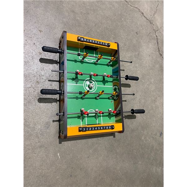 Table top fooseball