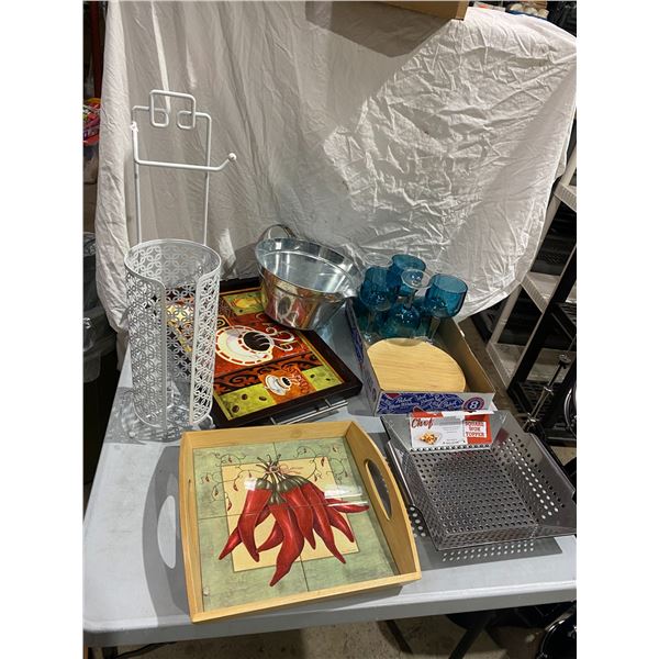 Trays and household items