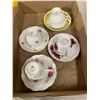 Image 1 : Teacups and saucers