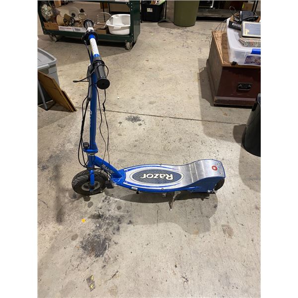 Razor scooter