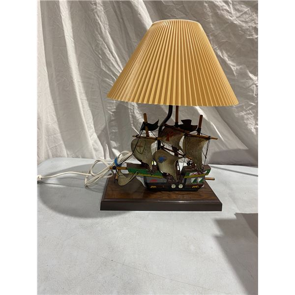 Ship lamp