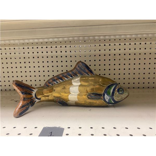 fish decor Pick-up-Tuesday-2-3pm-1627-Ellis-Street-Kelowna-bring-your-own-help-and-tools