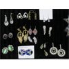 Image 3 : 20+ Pairs of Earrings for Pierced Ears