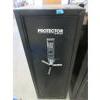 Image 1 : First Alert Protector Gun Safe - Store Return