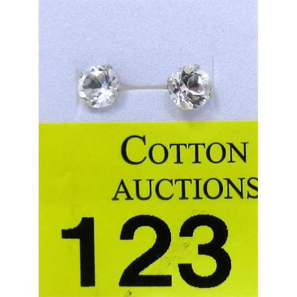 New 14 KT White Gold 1.1 CT Cubic Zirconia Earrings