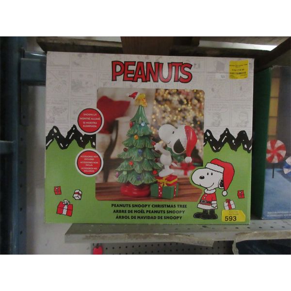 Peanuts Snoopy LED Christmas Tree - Open box 