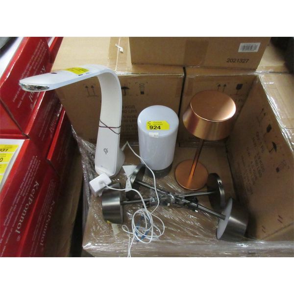 5 Assorted Desk & Accent Lamps