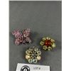 Image 3 : 3 Vintage Brooches w/Various Colours Of Glass & Rhinestones