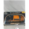 Image 3 : Maisto Special Edition 1/18 Scale Ford Explorer Sport Trac Die Cast Collectible