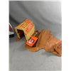 Image 3 : Vintage Dukes of Hazards Playset + 24" Tall Spaceship for Figurines