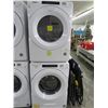 Image 1 : Whirlpool Electric Front Load Clothes Washer/Dryer Set