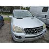 Image 8 : 2007 Mercedes ML350 4 Matic 5-Dr. SUV, Silver/Grey Lthr, Burl Trim, Auto, A/C, Stereo/Media