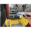 Image 1 : CH 3 Gal. 125 PSI Small Air Compressor