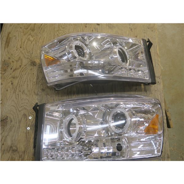 pair of Gen 3 2007 Dodge 1500 25 and 35 trucks led headlights