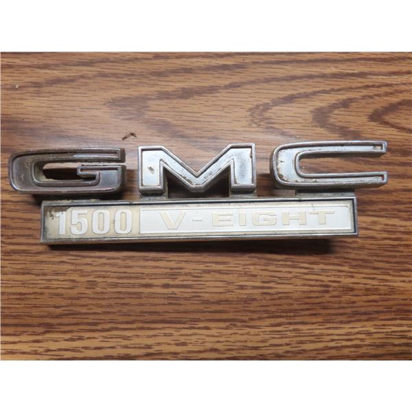 gmc v-eight badge