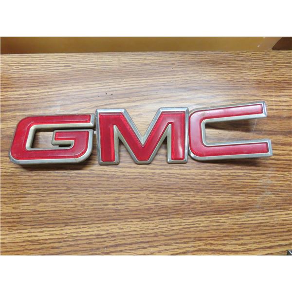 newer gmc badge