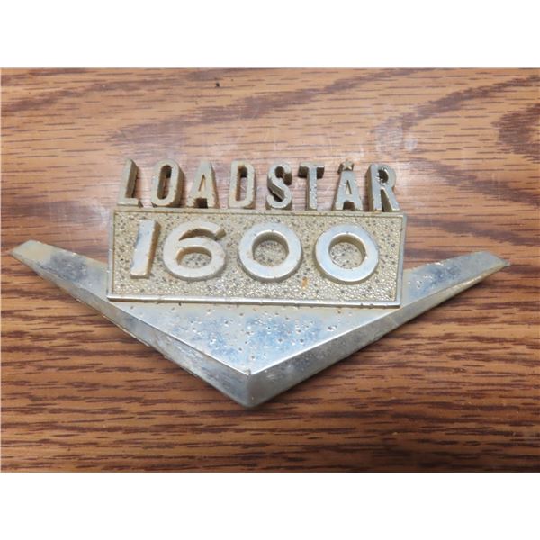 loadstar 1600 badge