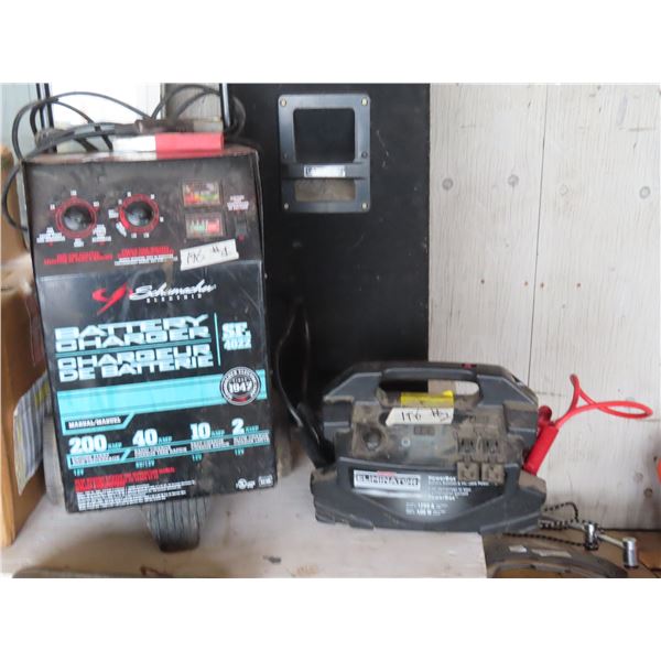 Schumacher Electric - Battery Charger SF.4022 / Motomaster Elimanator - Power Box Battery Booster