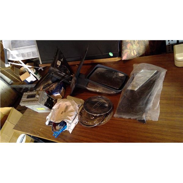 2003 Lincoln Navigator mirrors and parts