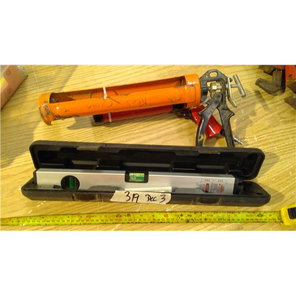 2 caulking guns with level