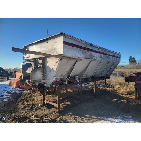 potato sorting truck box and stand (8' X 17.5')