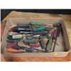 Image 1 : A Few Dozen Screw Drivers