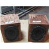 Image 1 : 2 x (6x9) Speakers in Wooden Boxes