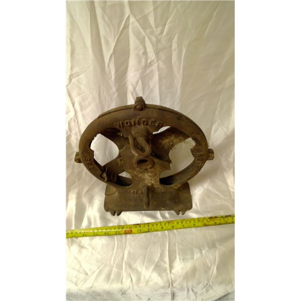 The Wonder Rope Maker - Schmalz Auctions