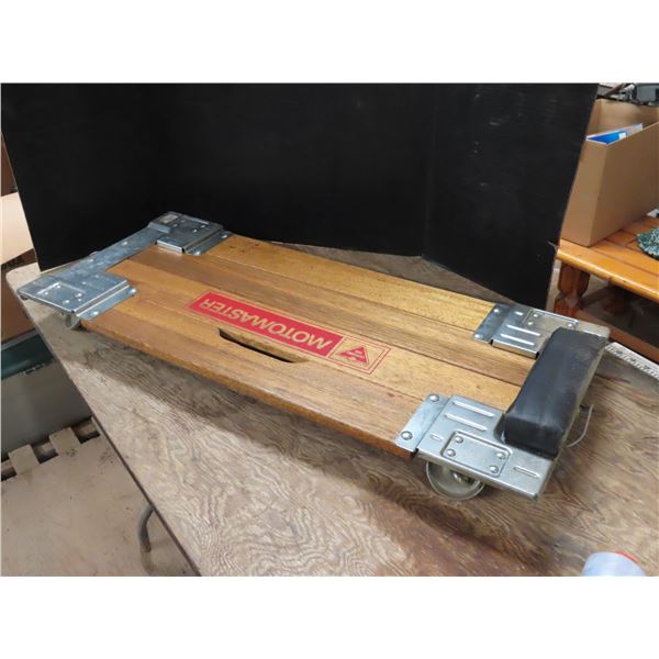 Motomaster - Mechanics Creeper