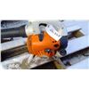 Image 2 : Stihl SH56C leaf blower