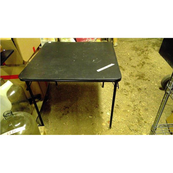 Card table (34 X34 X 27" (H)