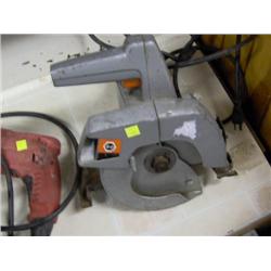 B & D SKILL SAW-----------19