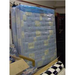 QUEEN PILLOW TOP BOXSPRING AND MATTRESS