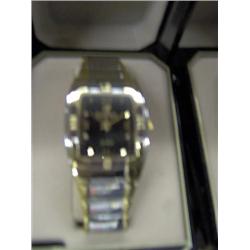 WATCH IN CASE-----273