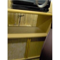 2 DR. T.V. STAND-----529