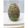 Image 4 : decorative egg w/ 7 necklaces