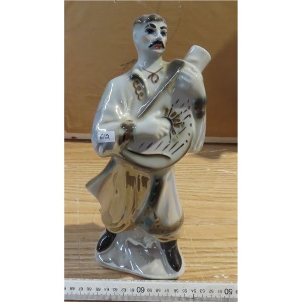 Ukrainian man crafted decanter