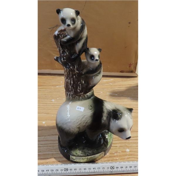 Vintage jim beam giant panda decanter collectible figural