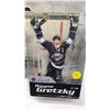 Image 2 : McFarlane's NHL Los Angeles - Kings, "Wayne Gretzky" 2004 hockey figure - sealed
