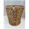 Image 1 : wicker basket