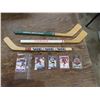 Image 1 : 3 x Mini Sticks (Wooden)/ Various Hockey Cards