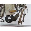 Image 4 : lot of assorted vintage tools
