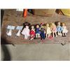 Image 3 : 10 assorted poseable dolls