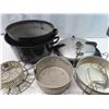 Image 2 : canning pots and pans pressure cooker