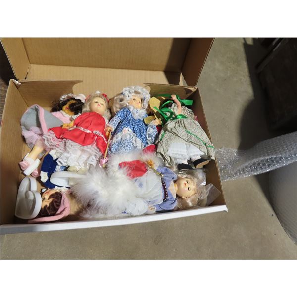 10 assorted dolls