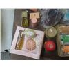 Image 2 : lot of soaps, candle, etc.